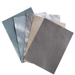 Nudet ja hopeiset aitonahkapalat